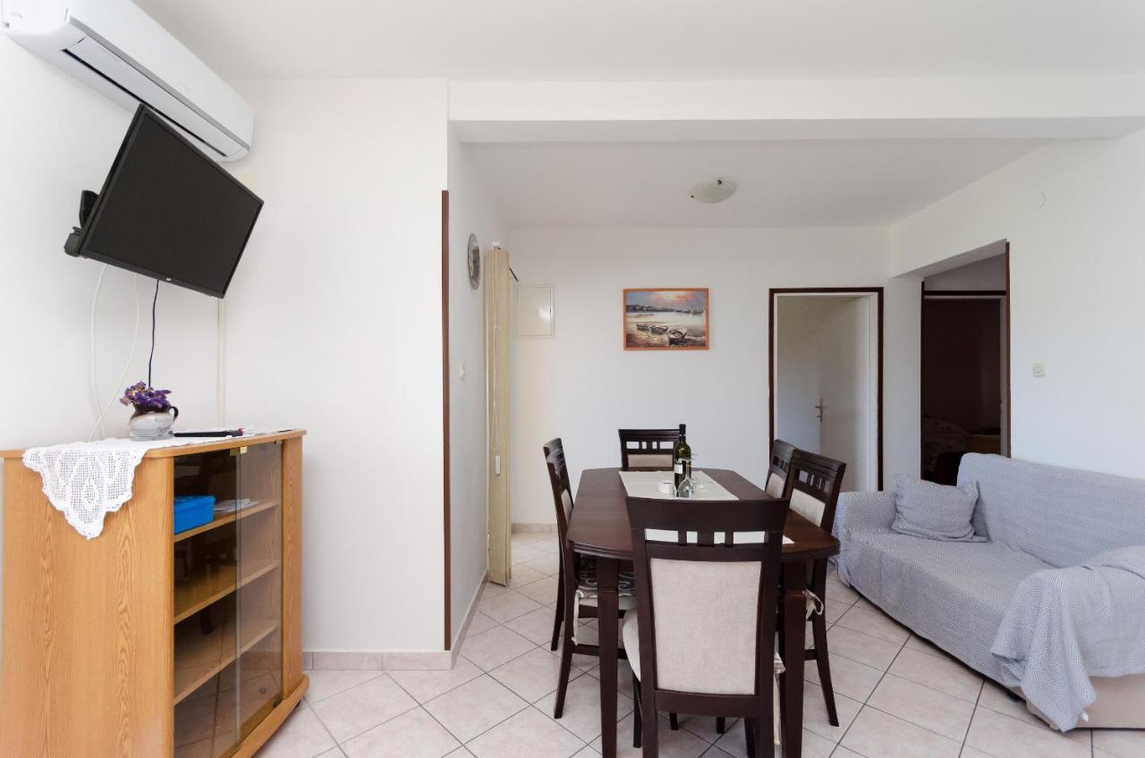 Apartments And Room Sime M 洛帕 外观 照片
