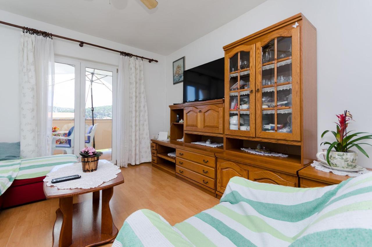 Apartments And Room Sime M 洛帕 外观 照片